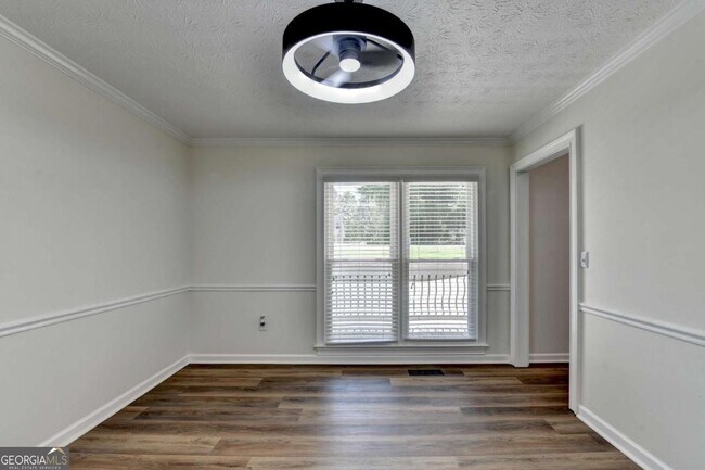 Building Photo - 1530 Plunketts Rd