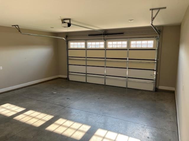 Building Photo - 433 Adalynn Cir