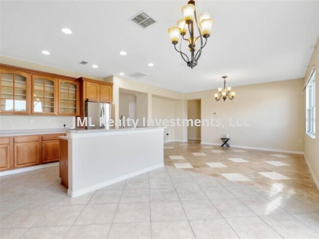 Building Photo - 5 bedroom 3.5 bath home in Stevens Plantat...