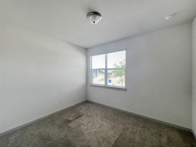 Building Photo - 4609 Tully Dr