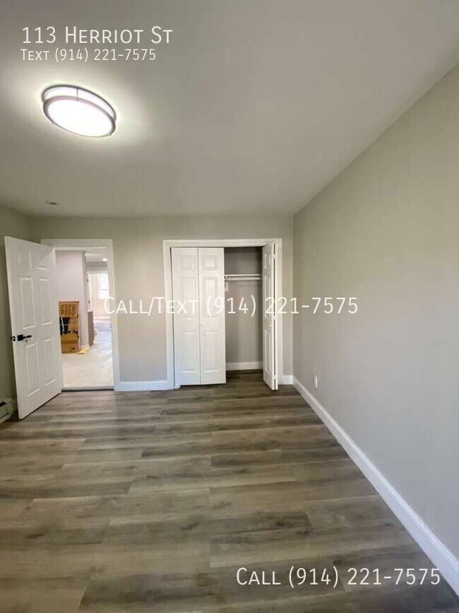 Building Photo - 113 Herriot St