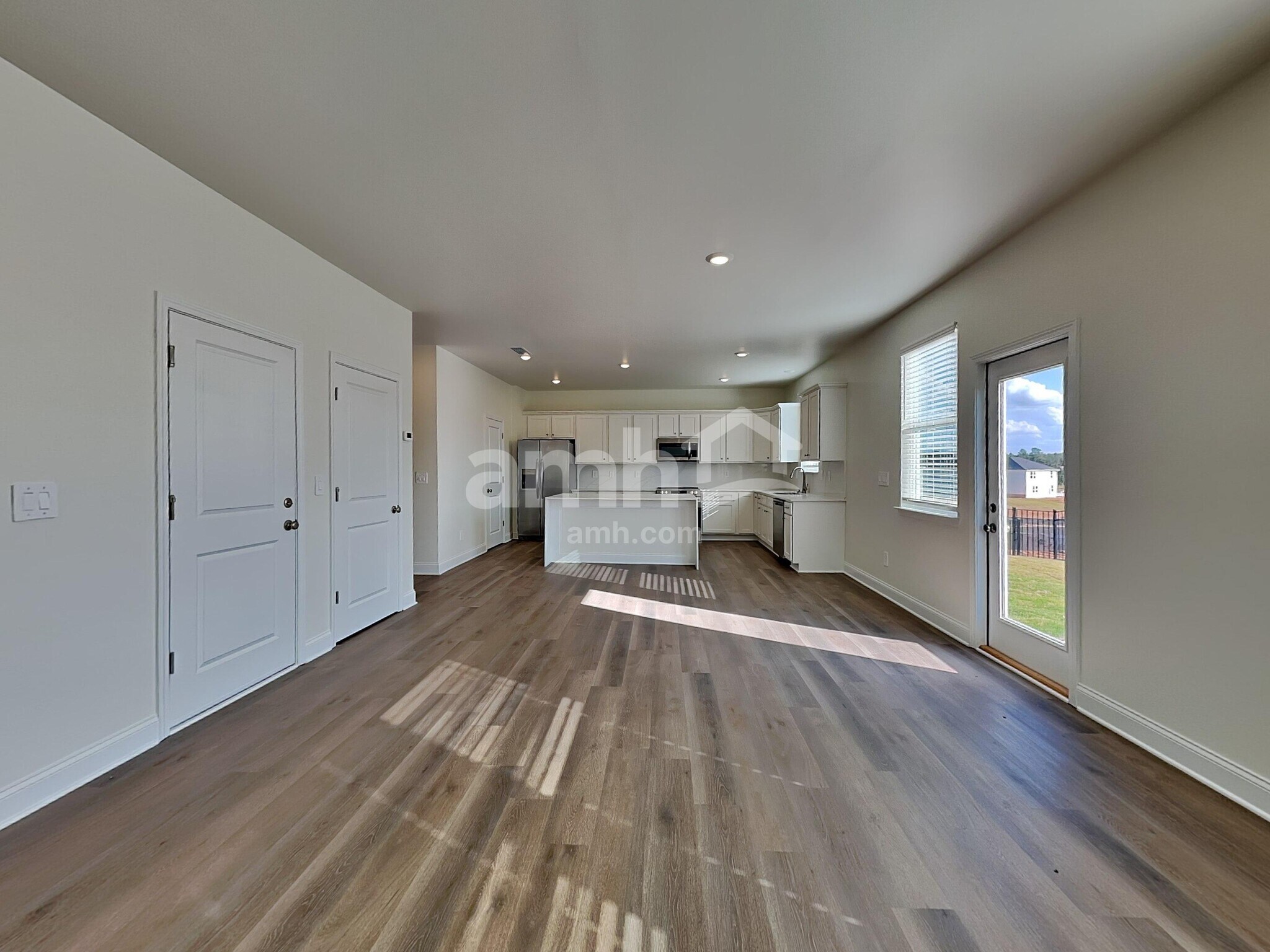 Building Photo - 3317 Emzy Dr