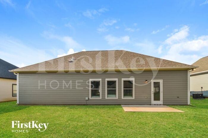 Building Photo - 135 Avalon Wy