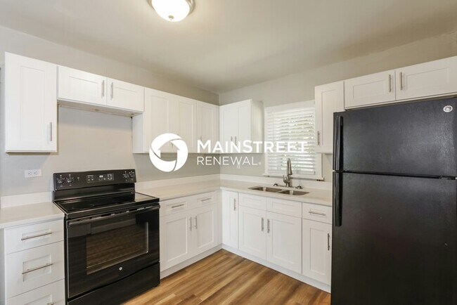 Building Photo - 3 Bedroom Pet-Friendly Home in Louisville,...