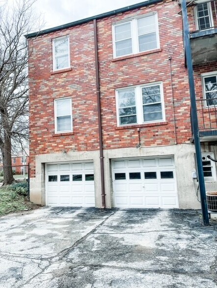 Garage Parking - 8150 Whitburn Dr