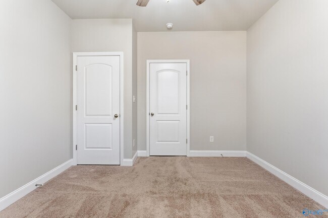 Building Photo - 121 Balboa Rd