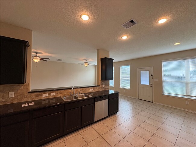 Building Photo - 1410 Spencer Glen Ln
