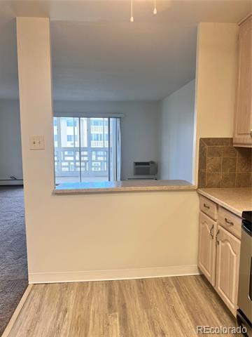 Building Photo - 9655 Center Ave