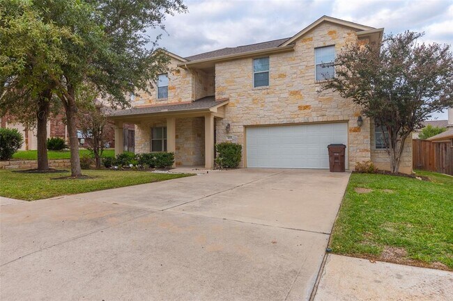Building Photo - 4202 Fairmeadow Dr