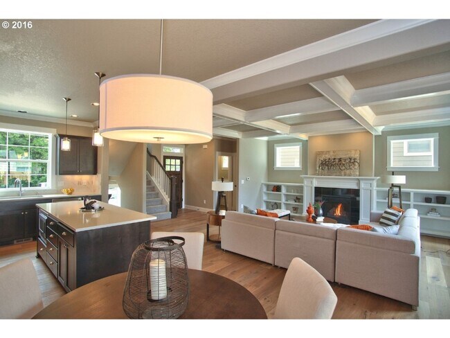 Building Photo - UNIVERSITY PARK Neighborhood Townhome-3bed...