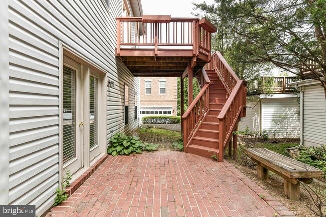 Building Photo - 3105 White Daisy Pl