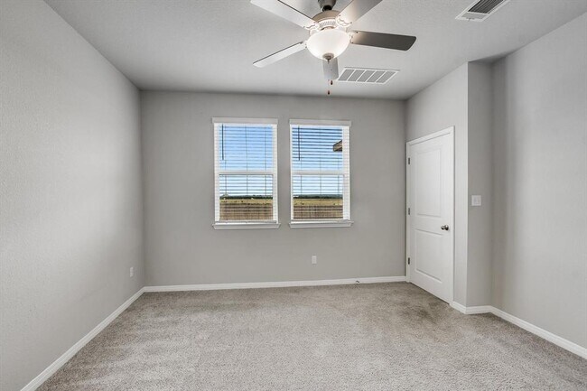 Building Photo - 212 Prairie Song Ln