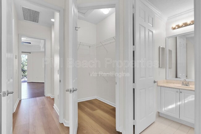 Building Photo - 2441 San Pietro Cir