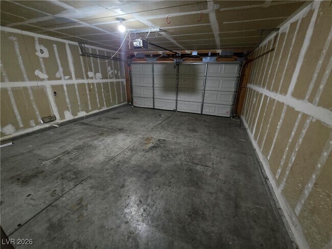 Building Photo - 4517 Blue Magic Way