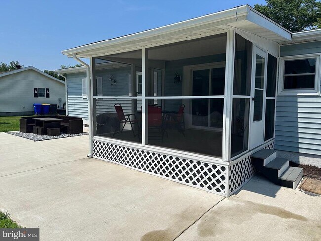 Building Photo - 31748 Mill Run Dr
