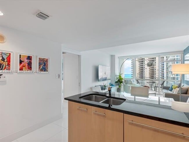 Building Photo - 6801 Collins Ave