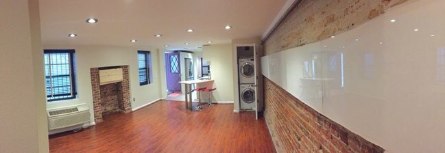 Primary Photo - 1450 Harvard St NW