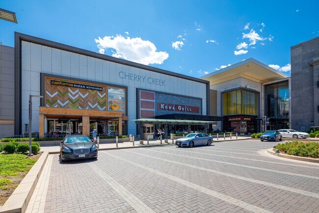 Building Photo - 400 Clayton St