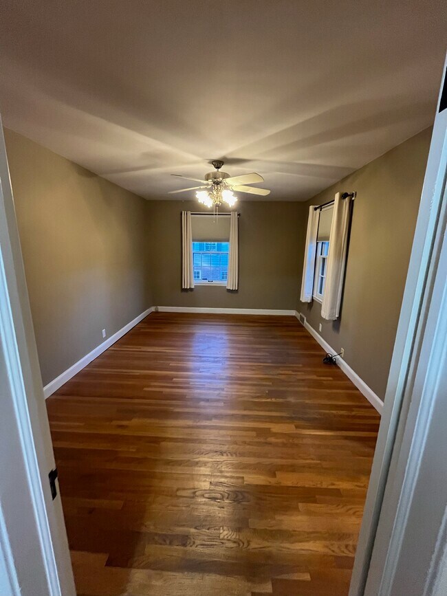 Building Photo - 101 E Westfield Blvd