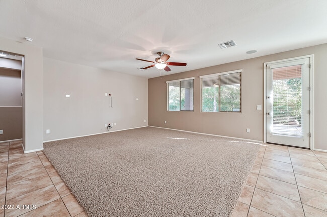 Building Photo - 8767 W Fleetwood Ln