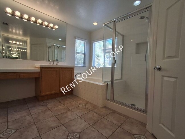 Building Photo - 24339 Alyssum Pl