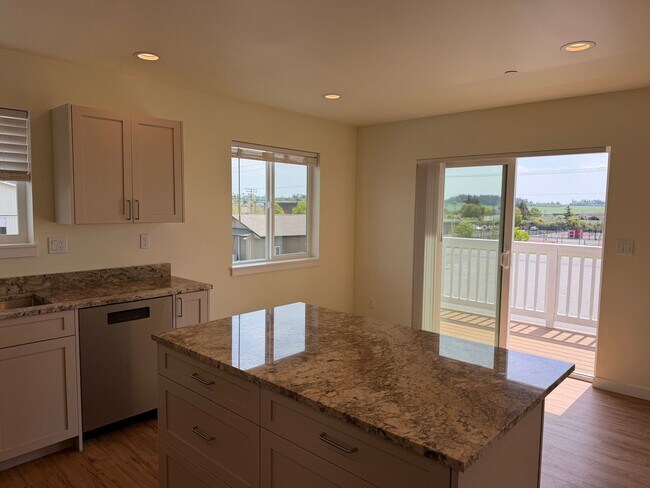 Building Photo - New Construction Two Bedroom Apartments in Coupeville!