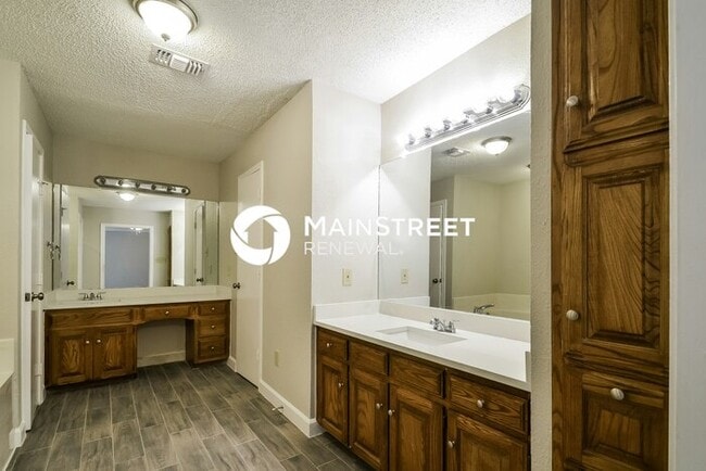 Building Photo - 3 Bedroom Pet-Friendly Home in North Richland Hills, TX with Main Street Renewal
