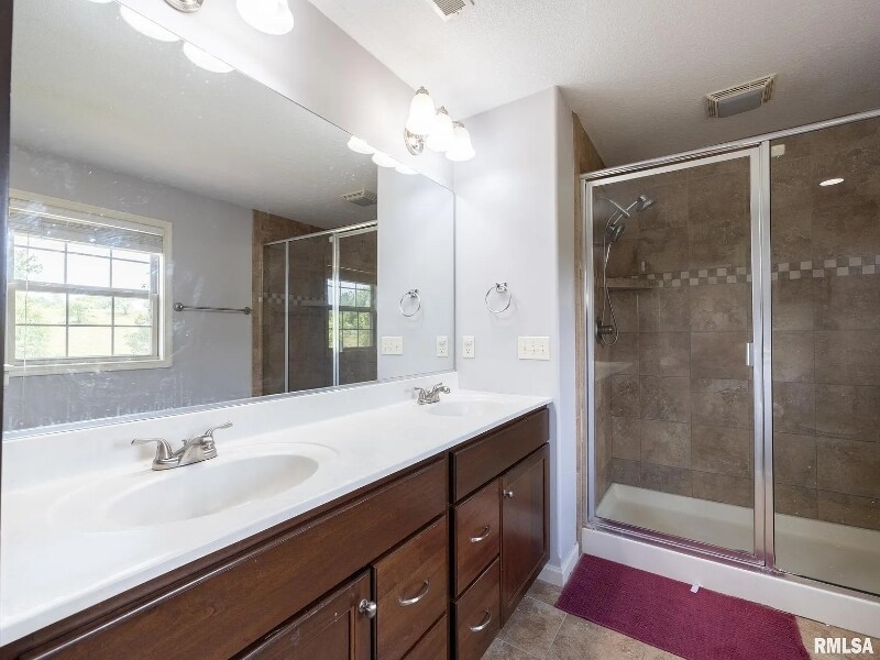 Building Photo - 10009 Brompton Ct