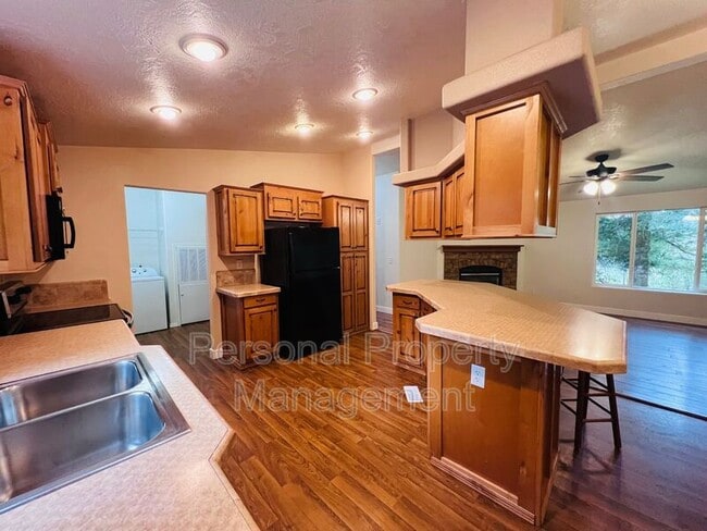 Building Photo - 21814 NE Cedar Creek Rd