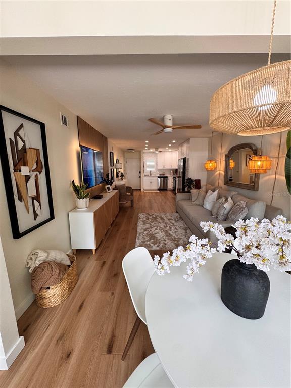 Building Photo - 5623 Midnight Pass Rd