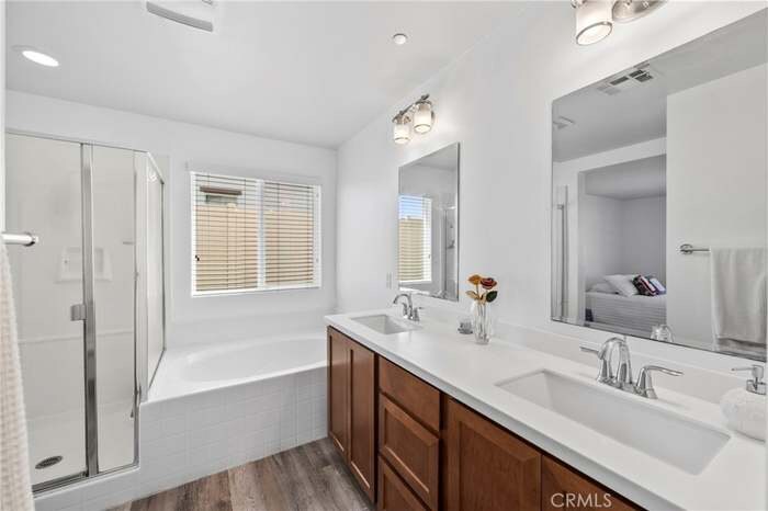 Building Photo - 35142 Sorrel Ln