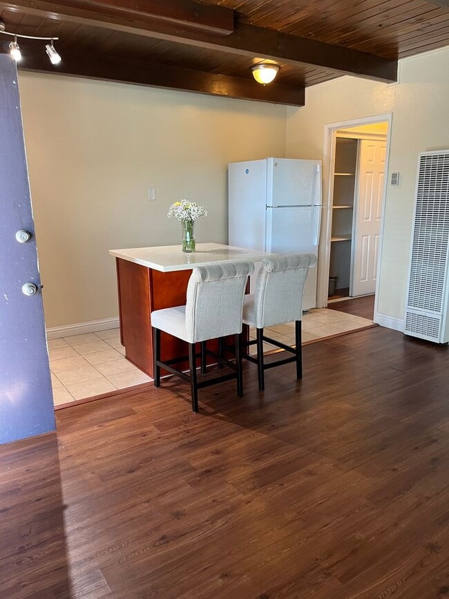 Interior Photo - Villa Fairlane
