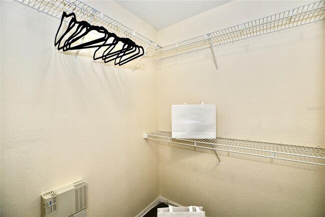 Building Photo - 895 Normandy Trace Rd