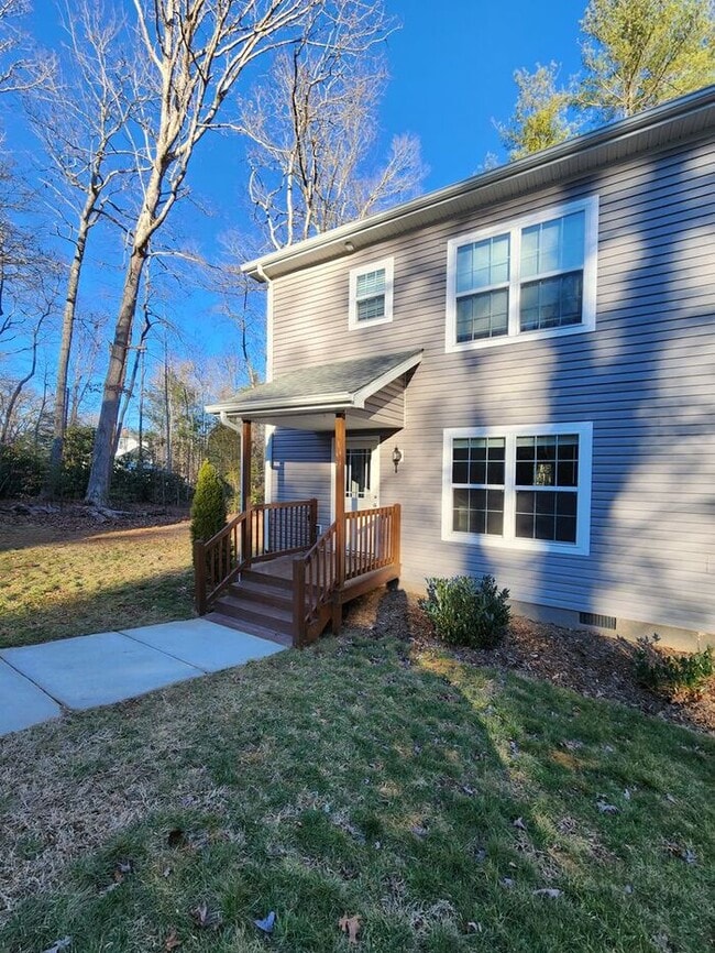 Black Mountain Rental Duplex 106 Tuckers Rosie Way Black Mountain NC