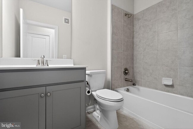 Building Photo - 14937 River Walk Way