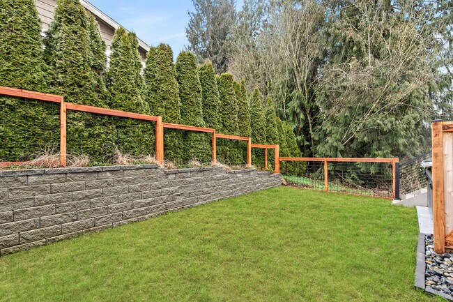 Building Photo - 10104 Dakota Way