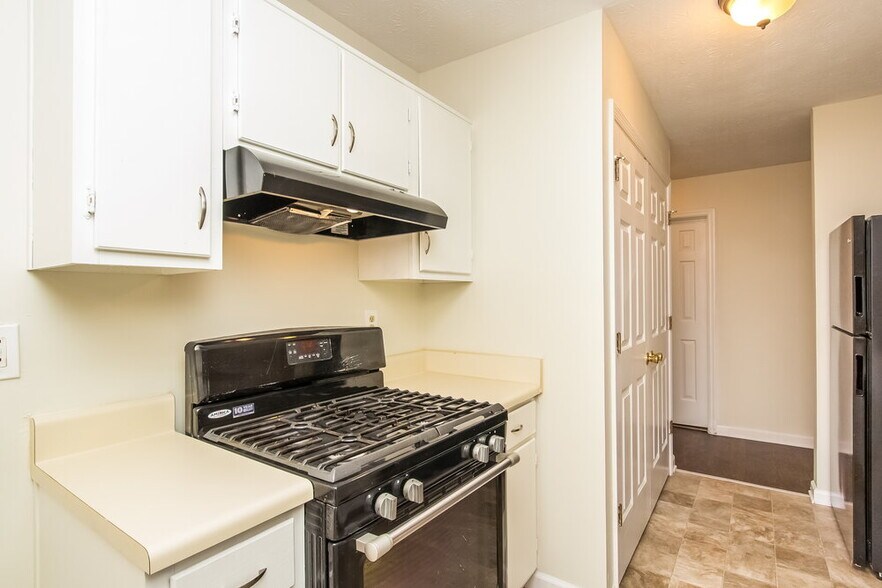 Building Photo - 1480 Devon Mill Way