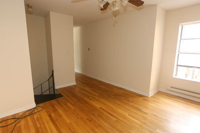 Building Photo - 850 W Cornelia Ave