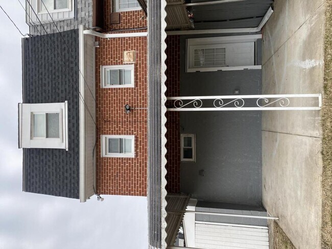 Building Photo - 5674 Leiden Rd