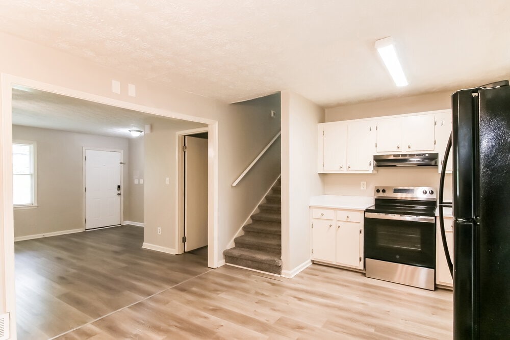 Building Photo - 6183 Fieldcrest Dr