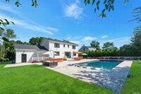 Building Photo - 165 Marine Pl