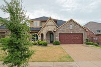 Building Photo - Spacious & Charming Home in Desirable Savannah Community