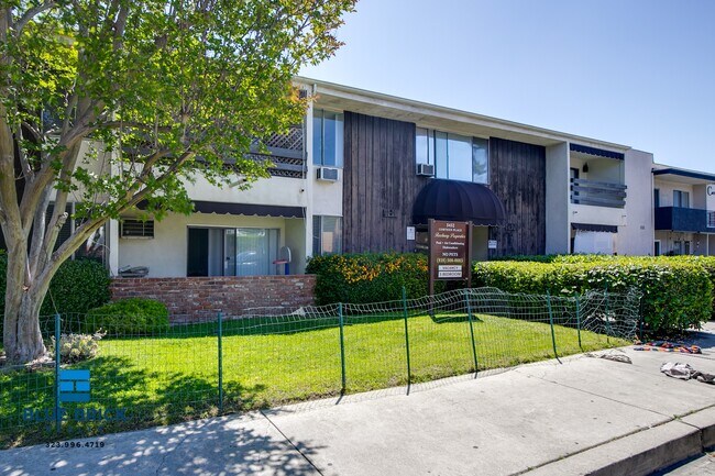 Building Photo - 5452 Corteen Pl