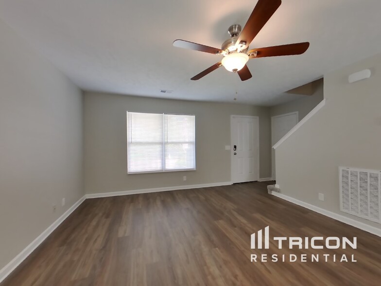 Building Photo - 2137 Erin Ln