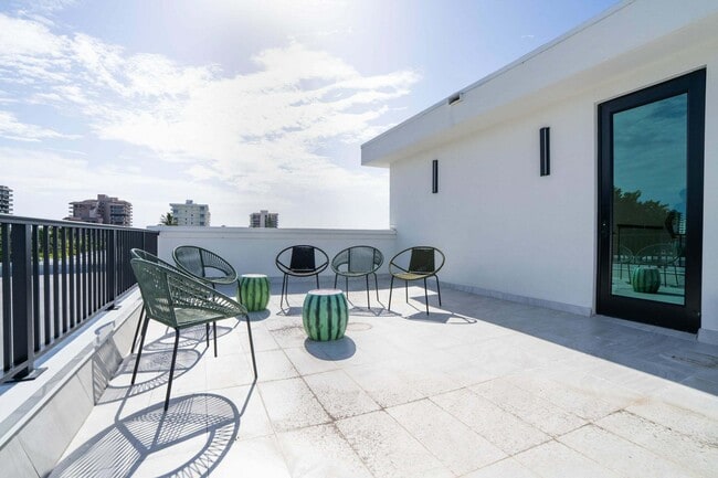 Building Photo - 13480 US-1