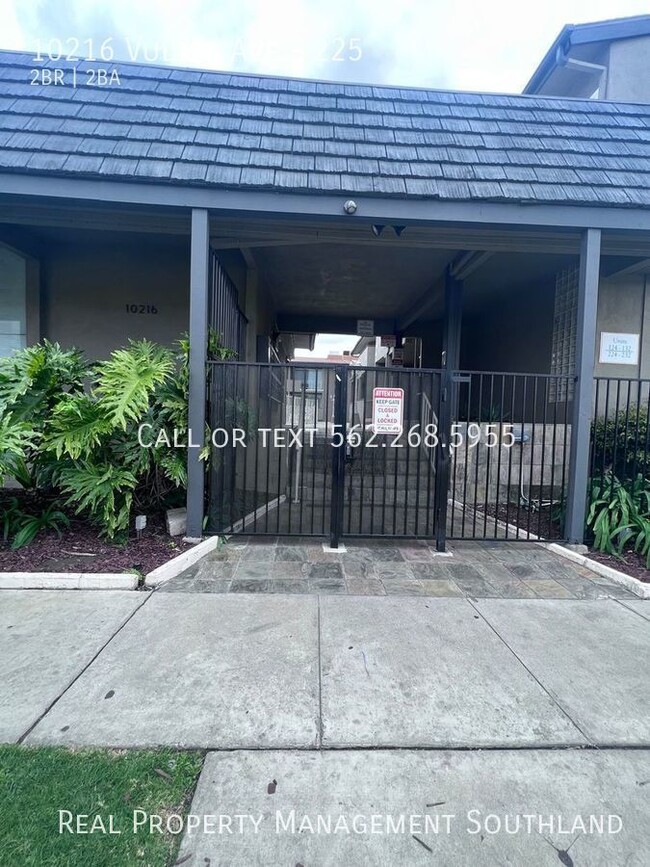 Building Photo - 2 Bedroom/ 2 Bath Spacious Apartment in Do...