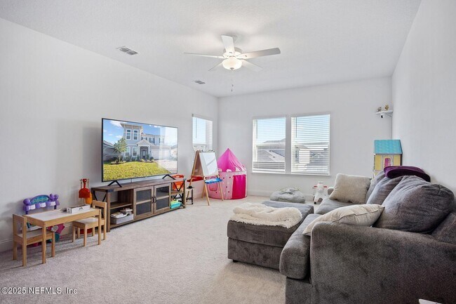 Building Photo - 181 Oaklawn Ct