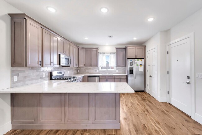 Primary Photo - 285 JULIANNE Ter