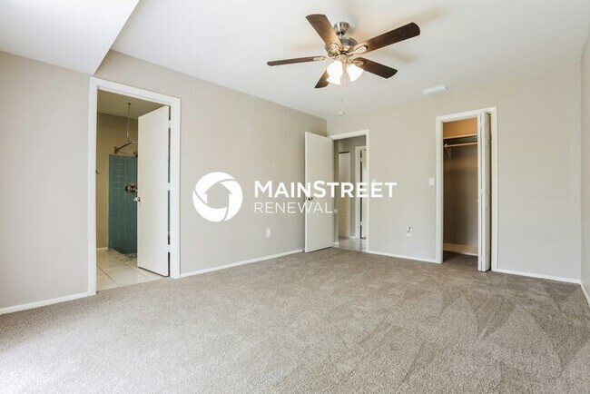 Building Photo - 3 Bedroom Pet-Friendly Home in PORT CHARLOTTE, FL with Main Street Renewal