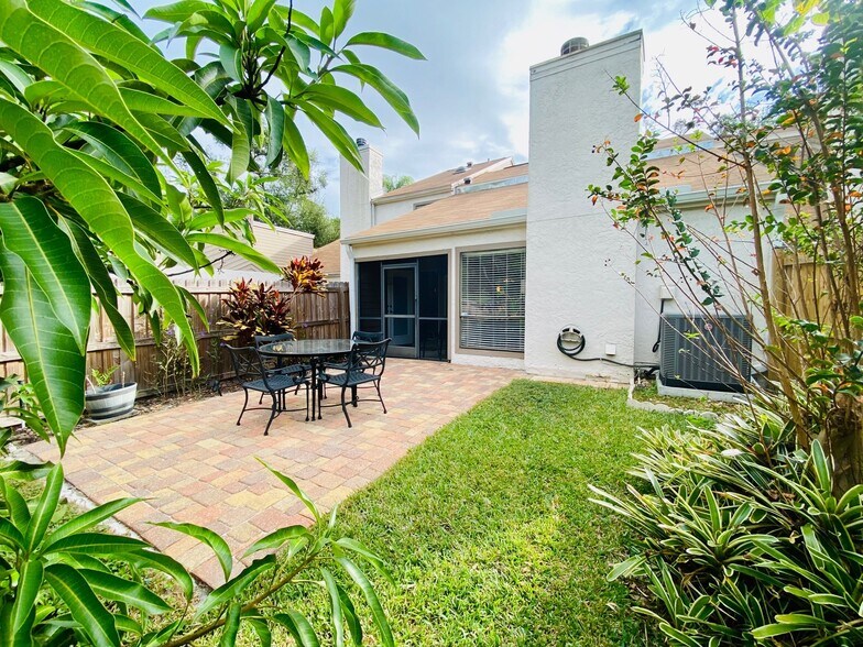 Building Photo - 11408 Galleria Dr